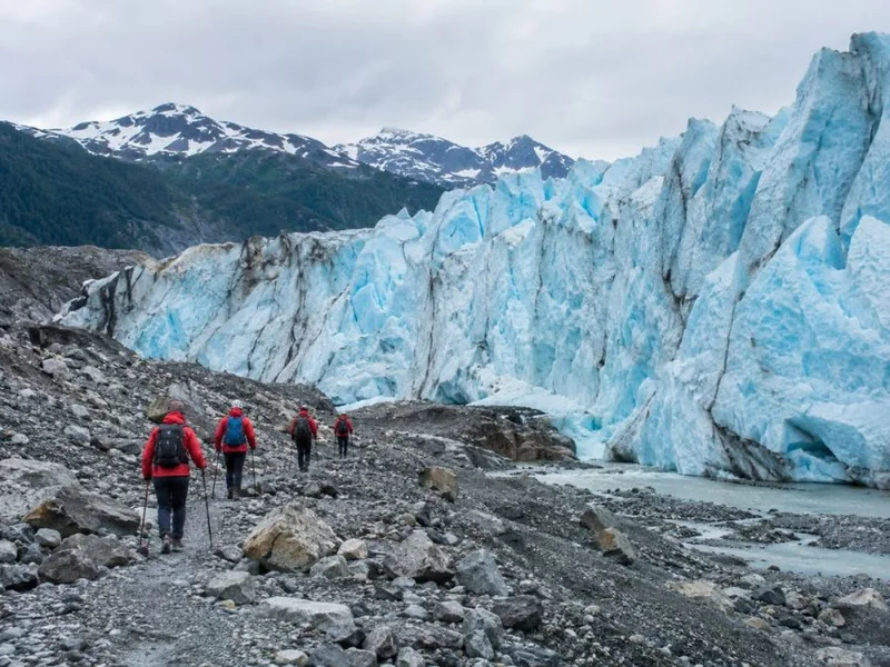 Aventure glacière : canoë et randonnée sur la moraine